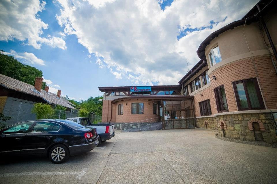 Hotel Gclub Бряза Экстерьер фото